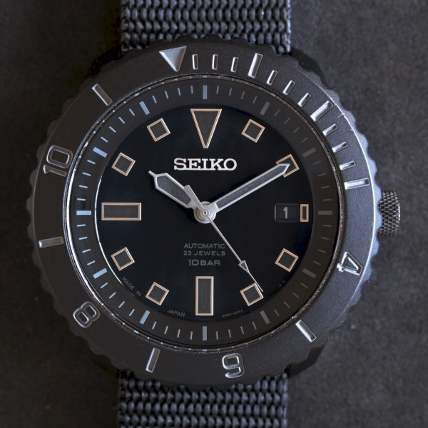 Thumbnail image of Seiko model 4R35-00Y0 (SCVE031) from 2015.