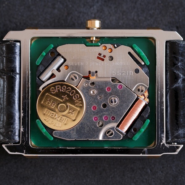 Thumbnail image of Seiko movement 5S21A in model 5S21-5A20 (SACW020) from 1990.